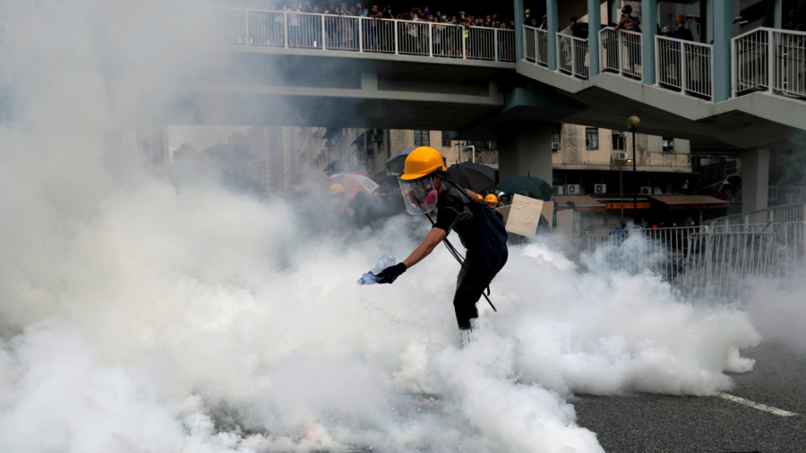 Hong Kong Police Switches to Flesh-Burning Tear Gas Made in China