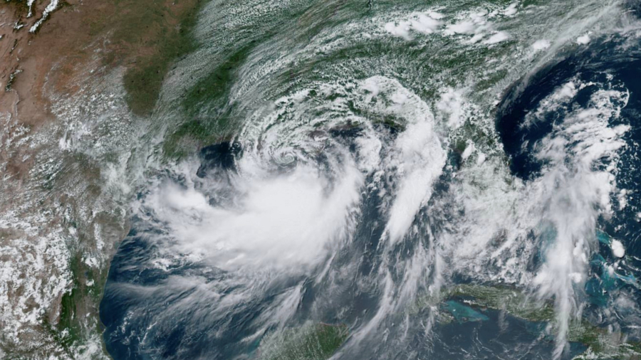 Tropical Storm Barry Unloads Strong Winds and Rain as It Gets Closer to Landfall in Louisiana