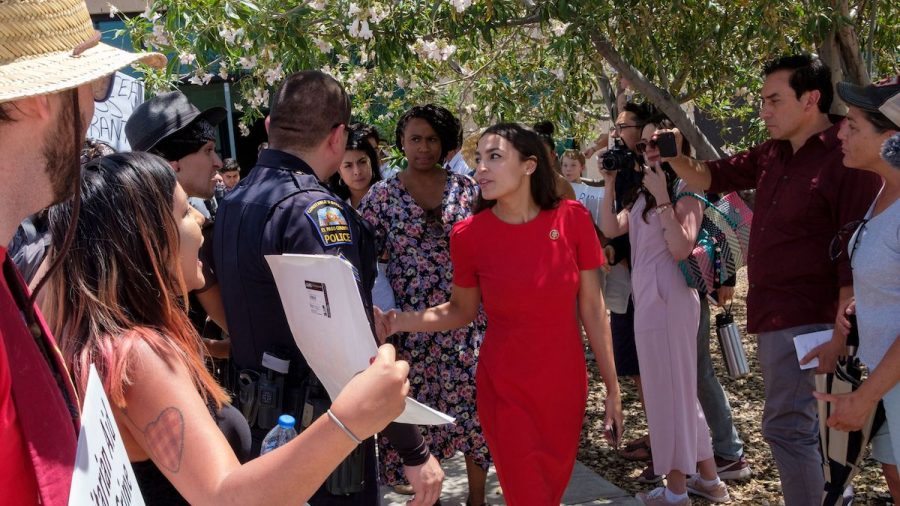 Ocasio-Cortez Claims Border Patrol Forced Illegal Immigrants to Drink Water From Toilet, Agents Respond
