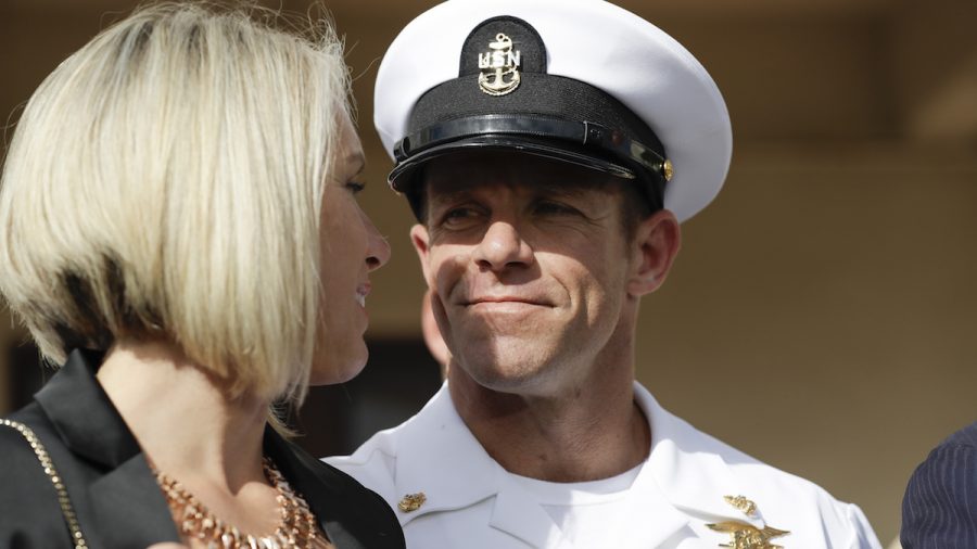 Navy SEAL Sentenced to Reduced Rank and Pay for Posing With Dead ISIS Prisoner