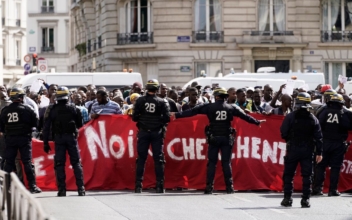 Illegal Migrants Storm Paris Pantheon Demanding Residency Papers and Free Housing From French Government
