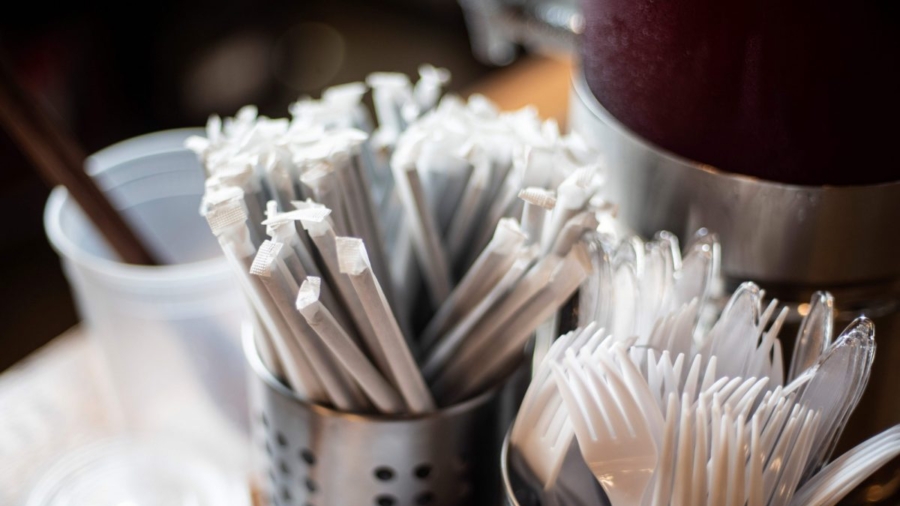 Trump Campaign Sells More Than 140,000 Plastic Straws