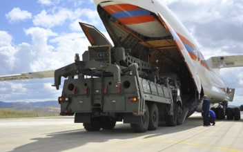 Despite US Warnings, Russian S-400 Systems Land in Turkey