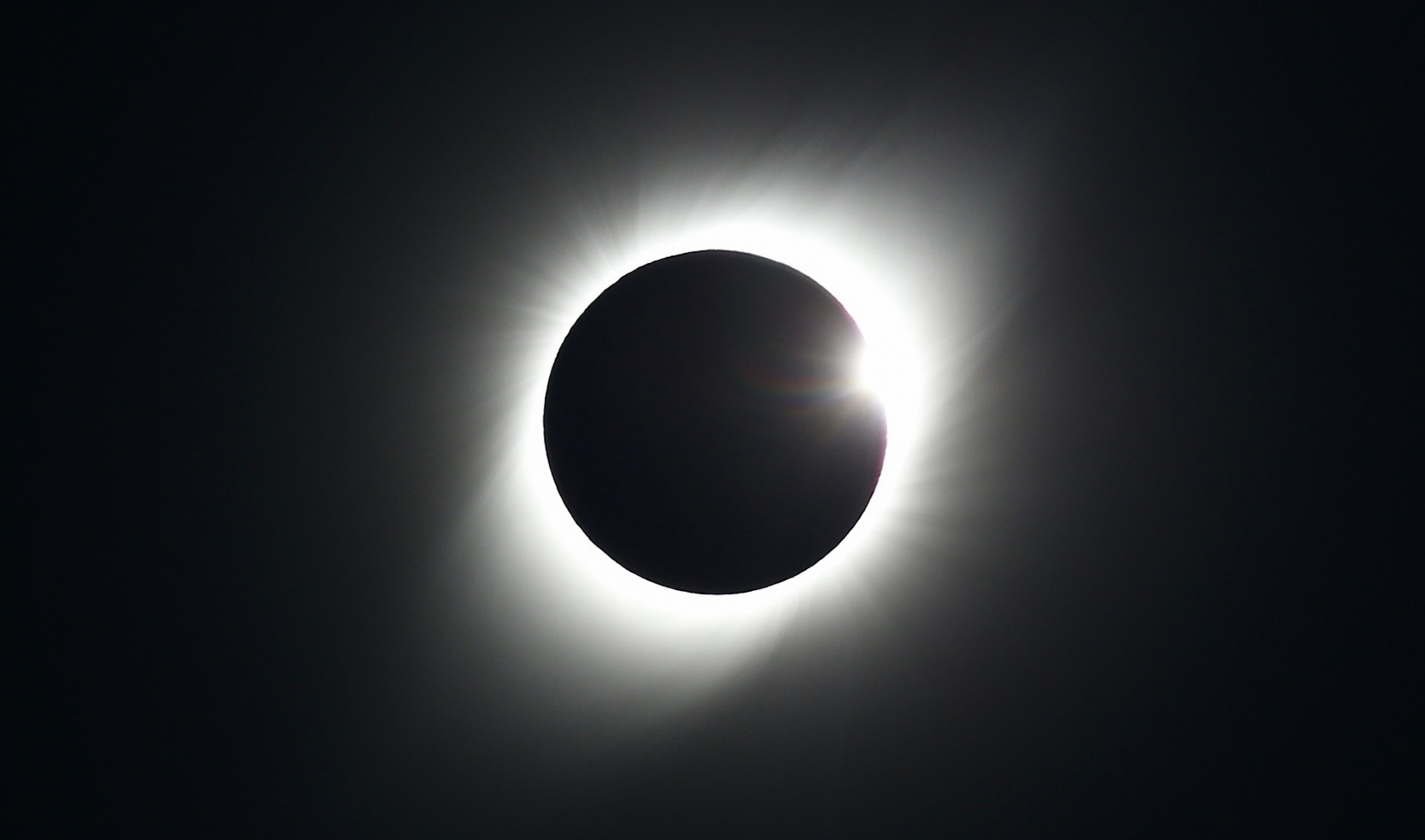 Chileans, Argentines Gape at Total Solar Eclipse in Rare, Irresistible Event