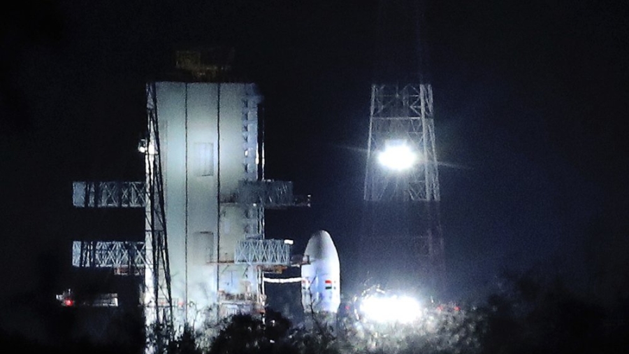 India Aborts Moon Mission Due to ‘Technical Snag’