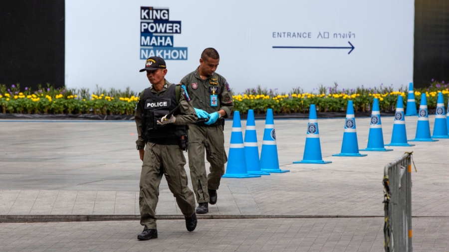Thai Leader Orders Investigation of Bangkok Blasts; 4 Hurt