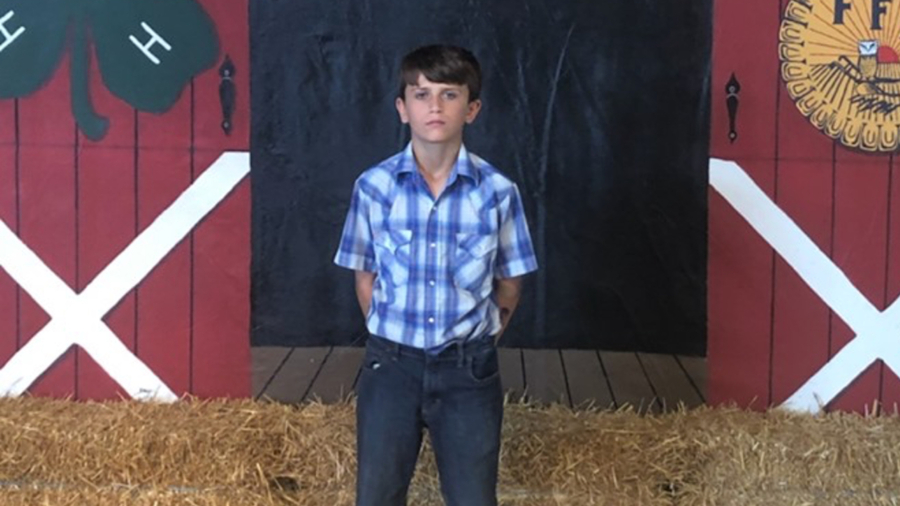 12-Year-Old Boy Raises $15,000 at County Fair’s Pig Auction, Then Donates It to St. Jude
