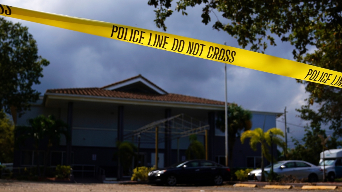 Police tape surrounds the Rehabilitation Center at Hollywood Hills in Hollywood, Fla., on Sept. 13, 2017. (Carlo Allegri/File Photo via Reuters)