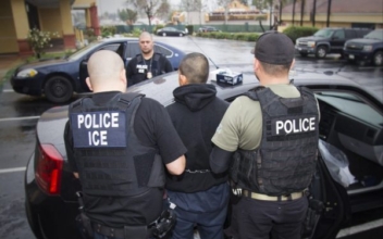 18 Juveniles Among 680 Illegal Workers Arrested by ICE in Mississippi Meat Plants