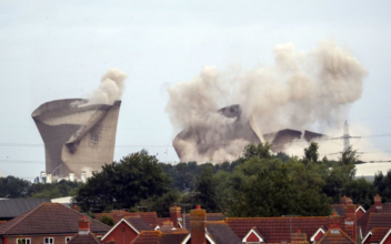 Video Shows Demolition Leveling UK Power Plant Once Named a Top Eyesore