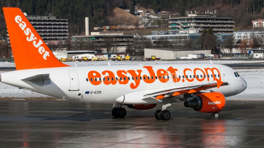 EasyJet Plane Forced to Turn Back Twice Because of Drunk Passengers