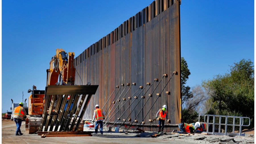 Brand New Border Wall in Texas Now Under Construction