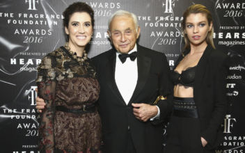 Victoria’s Secret Boss Les Wexner Refers to Jeffery Epstein as ‘So Sick, so Cunning, so Depraved’