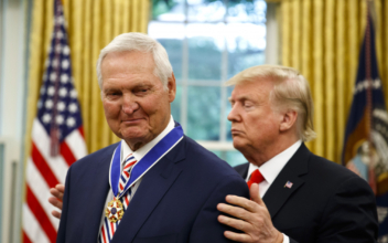 Trump Presents Medal of Freedom to NBA’s Jerry West