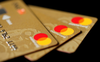 Expert: Are Store-Branded Credit Cards Worth It?