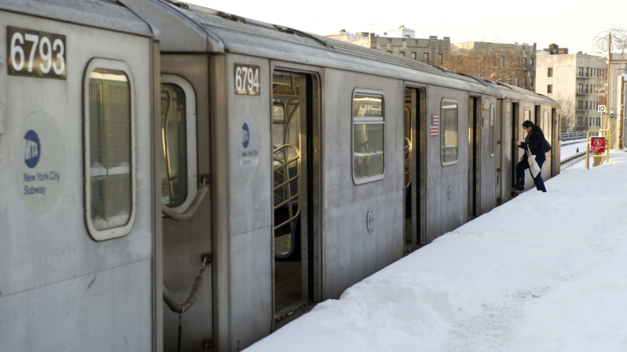 East Coast Braces for Severe Winter Storm