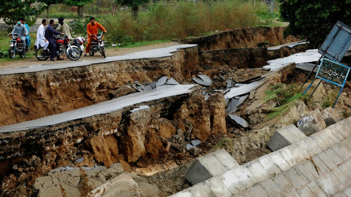 Pakistan earthquake 1