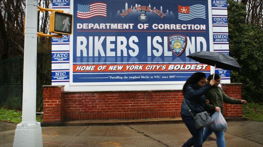 Democrats, Republicans Offer Different Rikers Island Prison Fixes