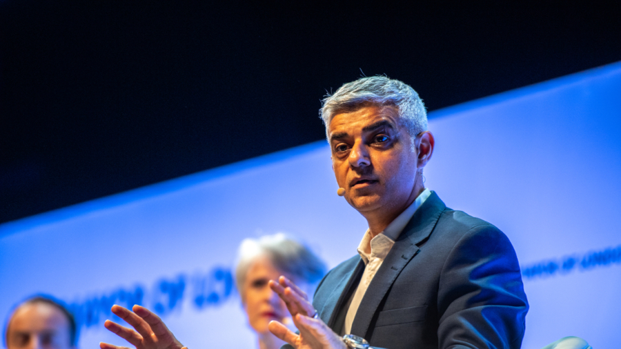 Trump to Sadiq Khan: ‘Stay out of Our Business!’