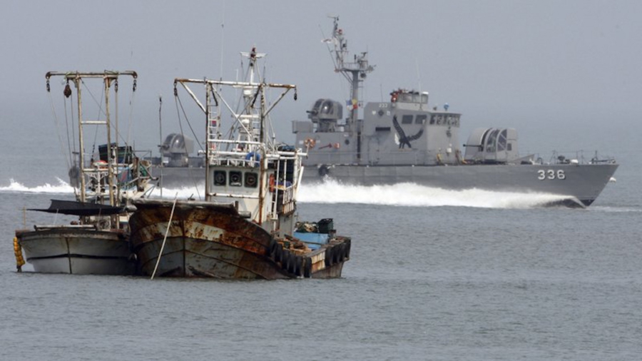 South Fires Warning Shots, Then Fixes Drifting North Korean Boat