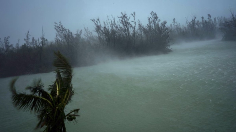 Hurricane Dorian Kills at Least 5 in Bahamas