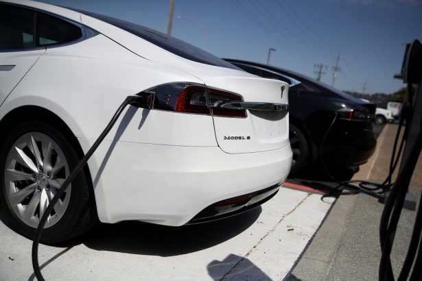 Brand new Tesla Model S cars sit in front of a Tesla showroom in Corte Madera, California, on Aug. 2, 2017. (Justin Sullivan/Getty Images)