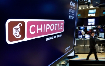 Chipotle Agrees to Record $25 Million Fine Over Tainted Food