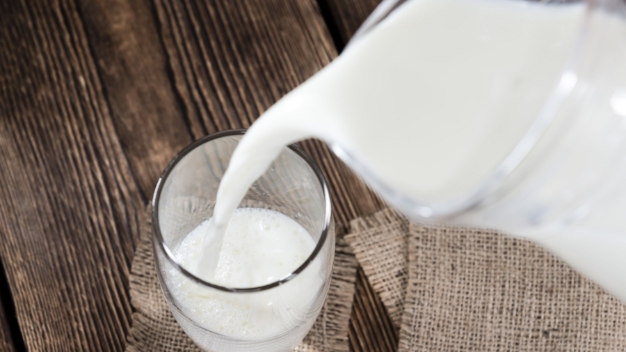 Most Young Children Should Avoid Plant-Based Milk: Report