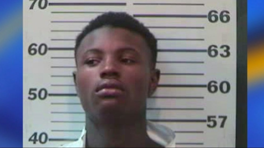 Alleged Gunman of Alabama High School Football Game Shooting Turns Himself In