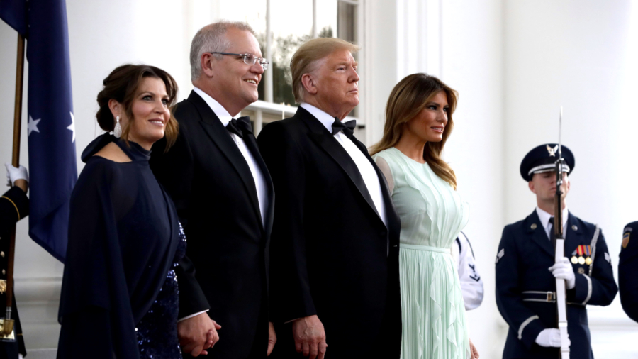 Americans, Australians Gather in White House Rose Garden for State Dinner