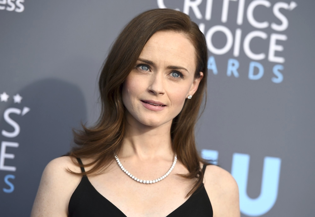 Alexis Bledel at the 23rd annual Critics' Choice Awards in Santa Monica, Calif., on Jan. 11, 2018. (Strauss/Invision/AP)