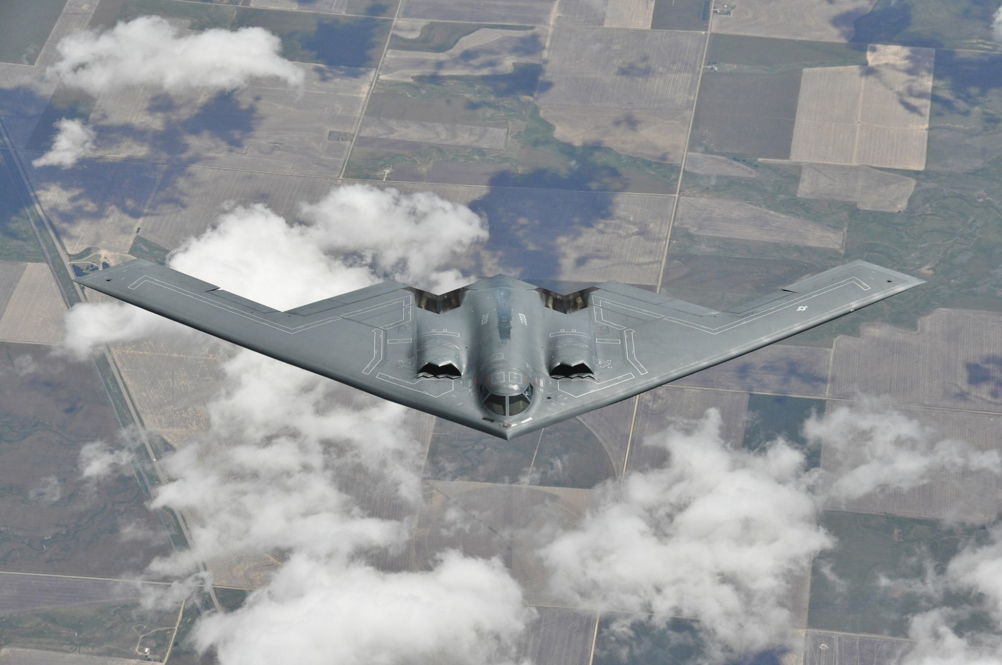 A U.S. Air Force B-2 Spirit bomber aircraft flying over Colorado on May 9, 2012. (Jeremy M. Wilson /U.S. Air Force/ Public Domain)