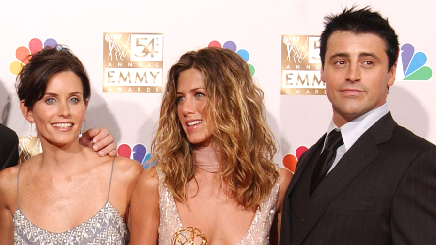 ‘Friends’ Co-stars Reunited for a Rare Selfie, and It’s Perfection