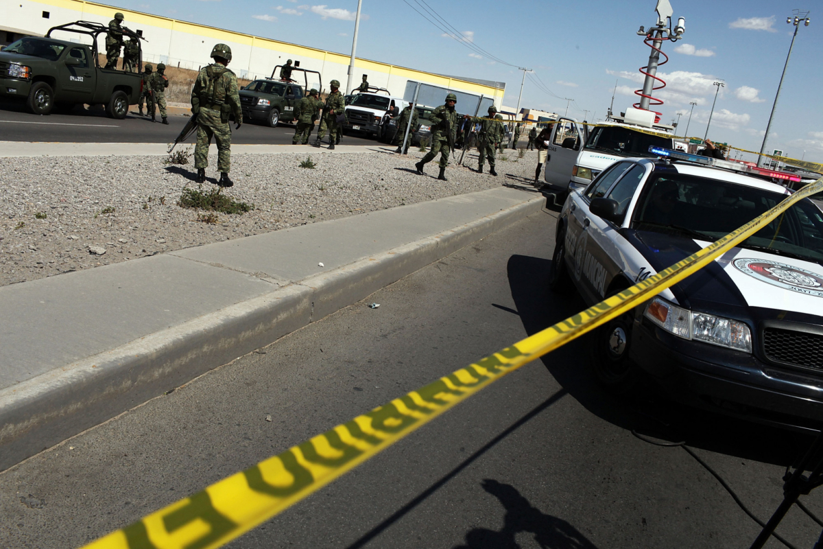 Military police keep guard in Juarez, Mexico on March 24, 2010. (Spencer Platt/Getty Images)