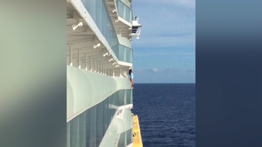 Woman Who Stood on Ship’s Railing for Selfie Barred for Life From Cruises