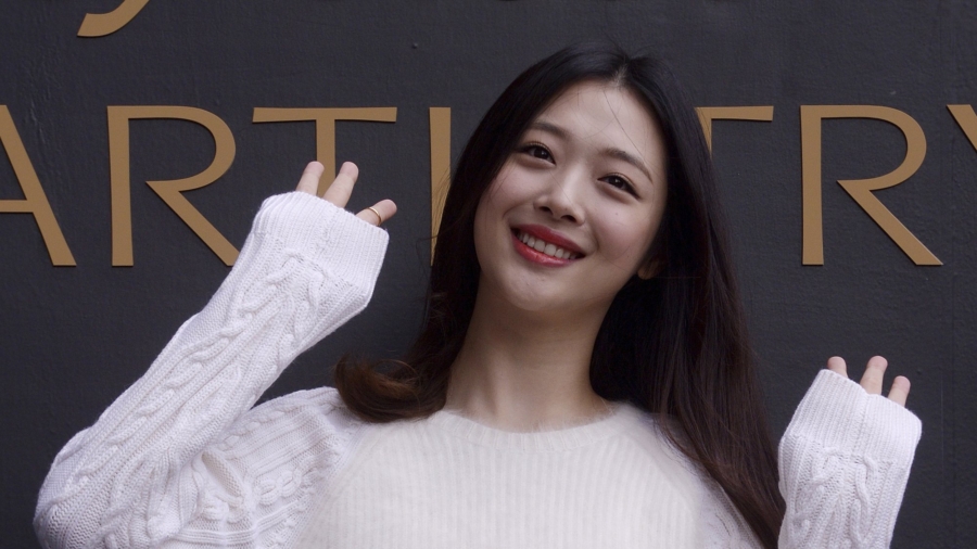Sulli, 25-Year-Old K-pop Star, Found Dead at Her Home in South Korea