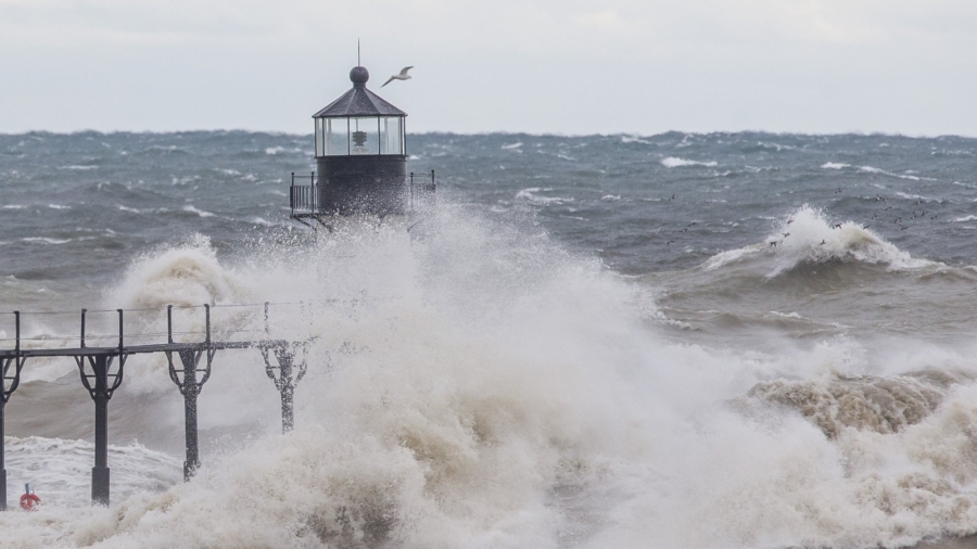 Gale-Force Winds and up to 20-foot Waves Are Likely on Lake Michigan