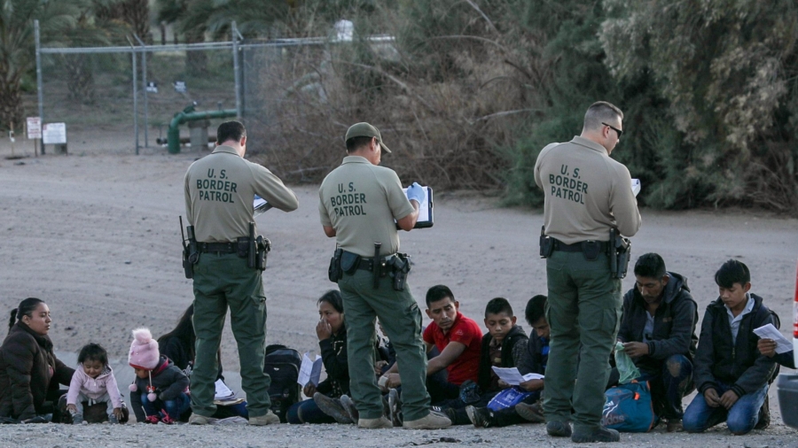 Judge Blocks Biden Administration From Limiting Arrests of Illegal Immigrants