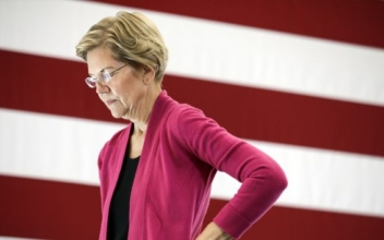 Rivals Criticize Warren Over Proposed Medicare Plan