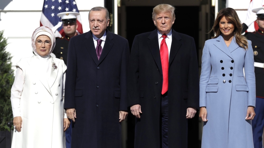 Trump Meets Turkish President Erdogan, Stresses Common Ground on ISIS, Trade