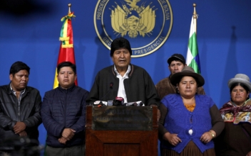 Bolivia Crisis: Ex-president Morales Flees to Mexico