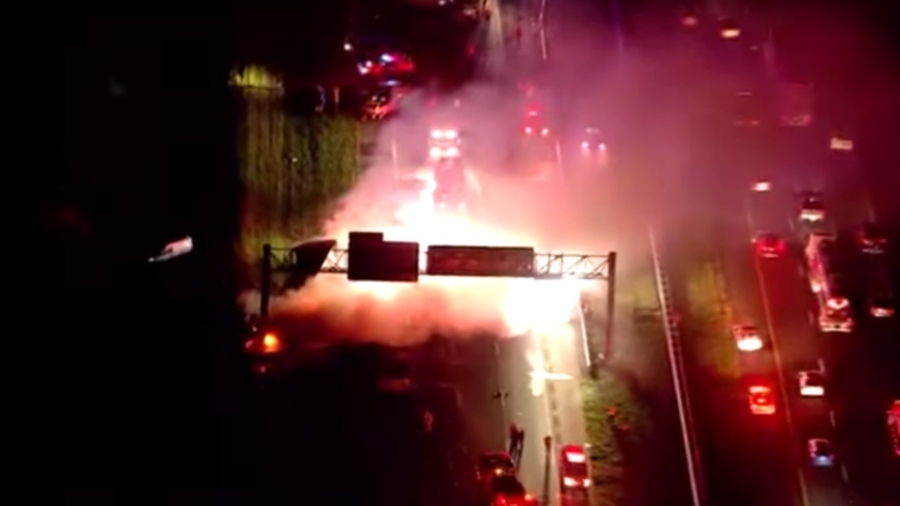 1 Dead, 6 Hospitalized in Fiery Florida Multicar Crash