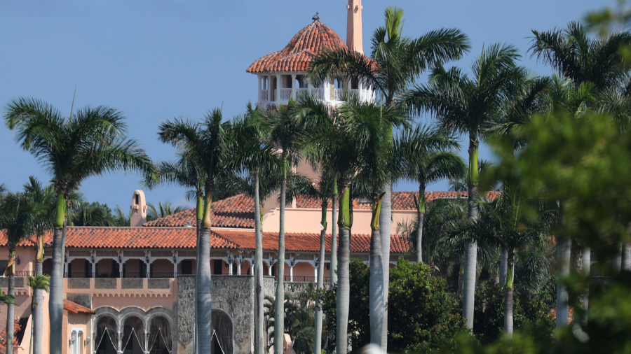 Jury Finds Mar-a-Lago Intruder Not Guilty of Trespassing
