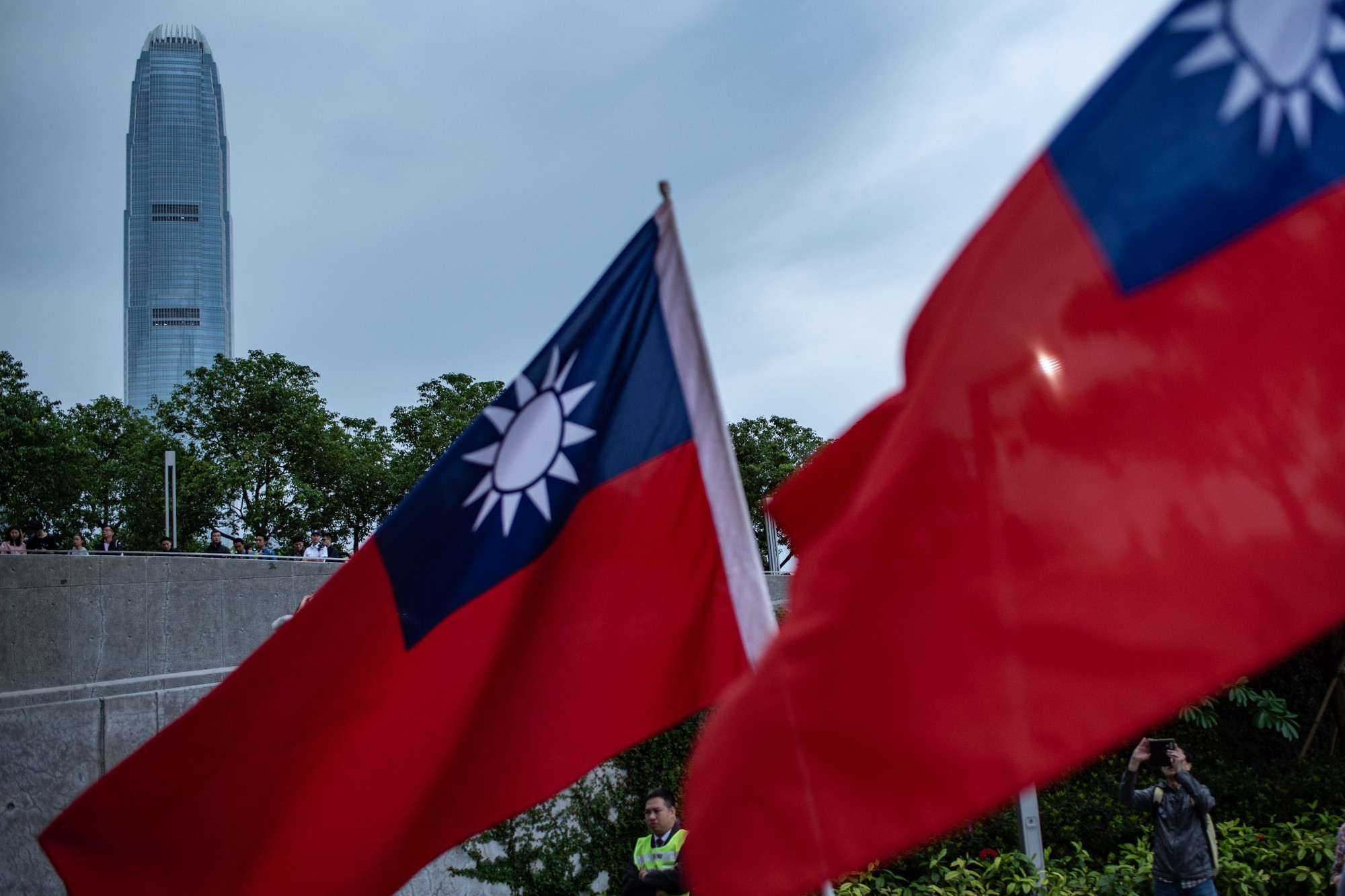 Taiwan Expels Two Chinese Reporters For Violating Local Regulations