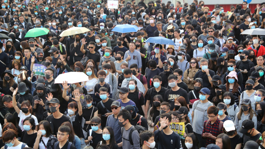 380,000 Hongkongers March to Renew Calls for Freedom and Democracy