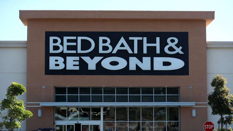Bed Bath & Beyond in Turmoil as Sales, Stocks Drop