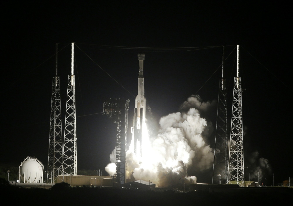 A United Launch Alliance Atlas V rocket carrying the Boeing Starliner crew capsule on an Orbital Flight Test to the International Space Station lifts off from Space Launch Complex 41 at Cape Canaveral Air Force station on Dec. 20, 2019, in Cape Canaveral, Fla. (Terry Renna/AP Photo)