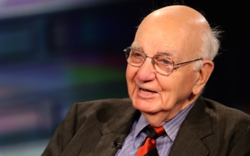 Paul Volcker, Ex-Federal Reserve President, Dies at 92: Reports