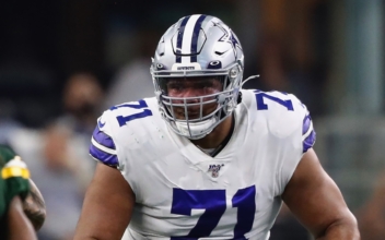 Cowboys Tackle La’el Collins Surprised His Mom With a House for Christmas