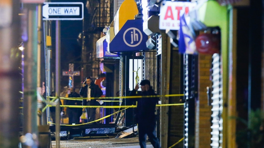 Jersey City’s Mayor Says Gunmen Targeted Jewish Market